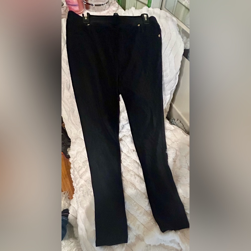 EUC Calvin Klein stretchy soft ribbed/corduroy pull-on pants